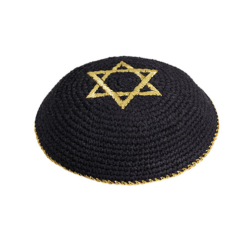 כיפה סרוגה שחור עם ריקמה זהב מגן דוד